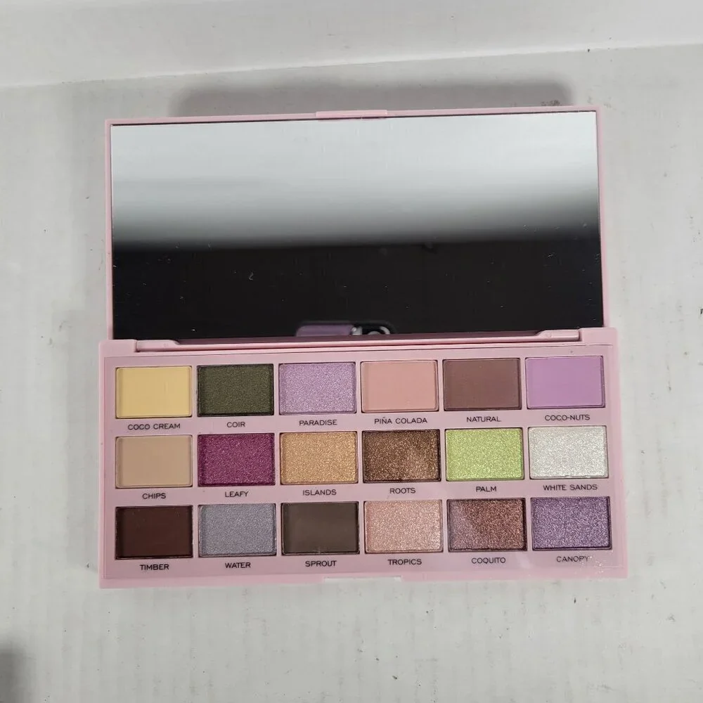 I Heart Revolution Tasty Coconut Makeup Vegan 18 Color Eyeshadow Palette